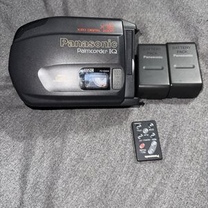 Panasonic PV-IQ404D Palmcorder IQ VHS-C Camcorder w/ 2 batteries and Remote